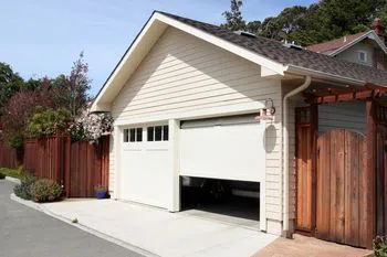 Golden Garage Door Service Keller, TX 682-237-5324 - abt-cont-gr-18m